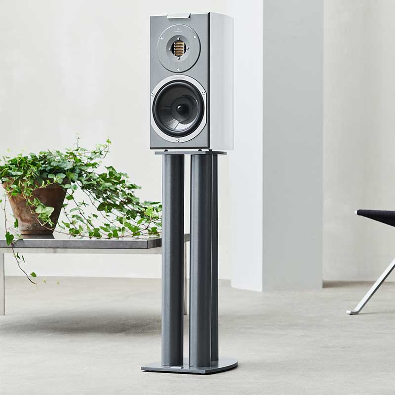Audiovector precision loudspeaker stand for bookshelf speakers